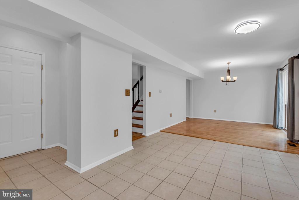 7991 PAULS DRIVE