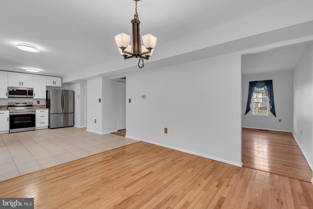 7991 PAULS DRIVE