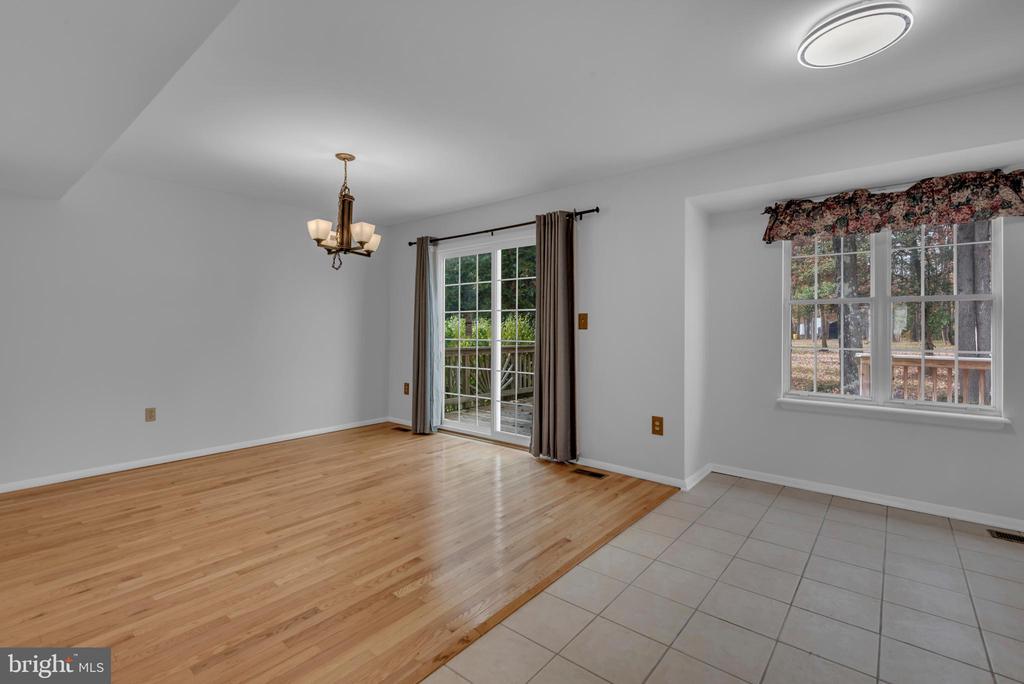 7991 PAULS DRIVE