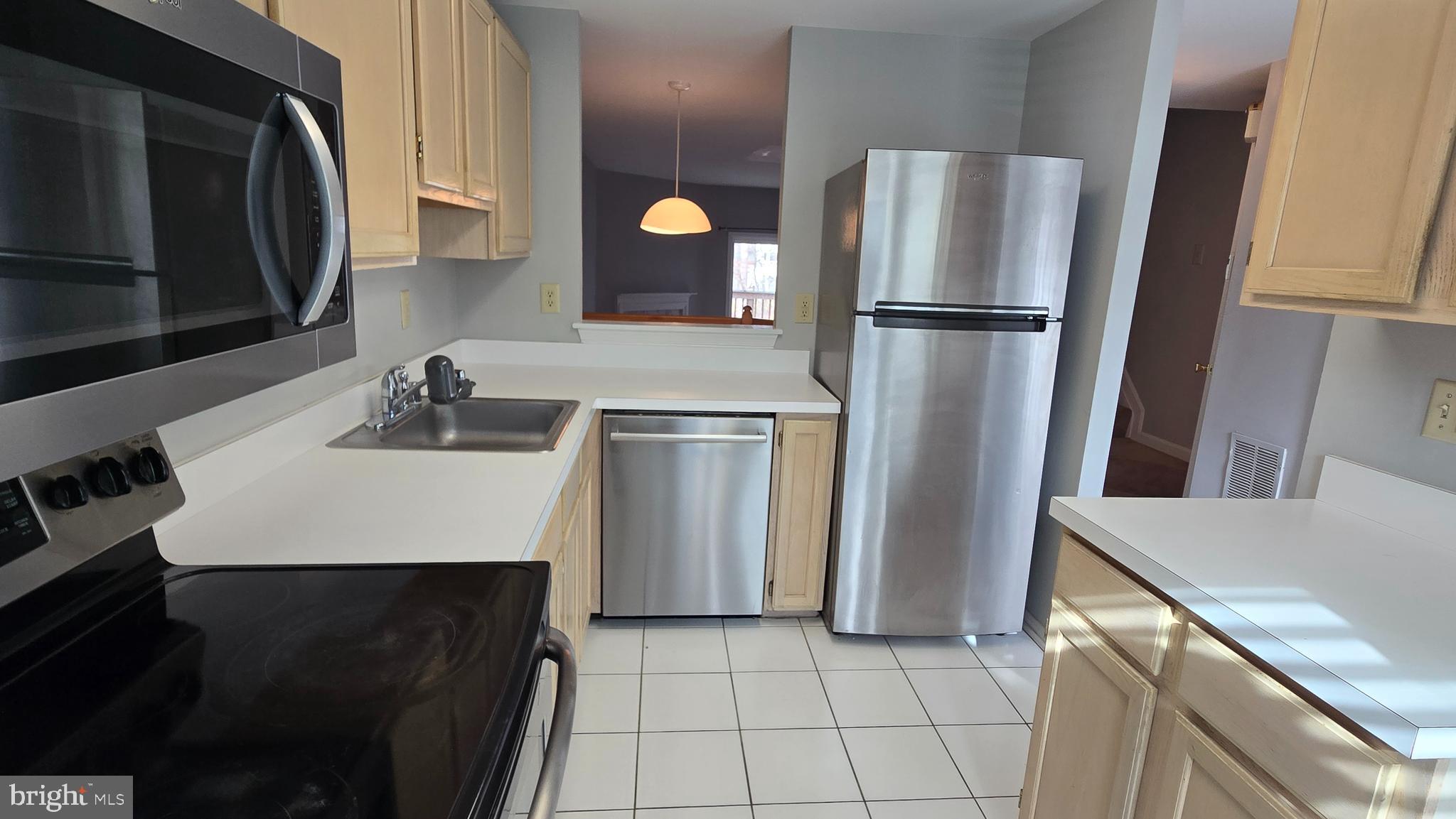 3432 LONDONLEAF LANE