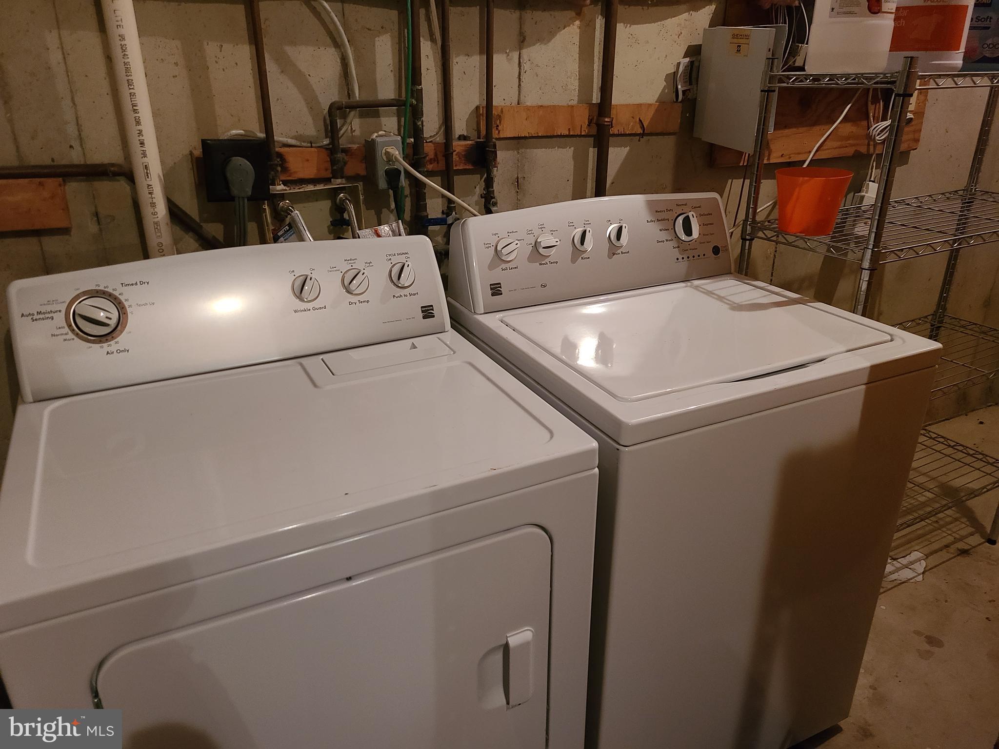 3432 LONDONLEAF LANE