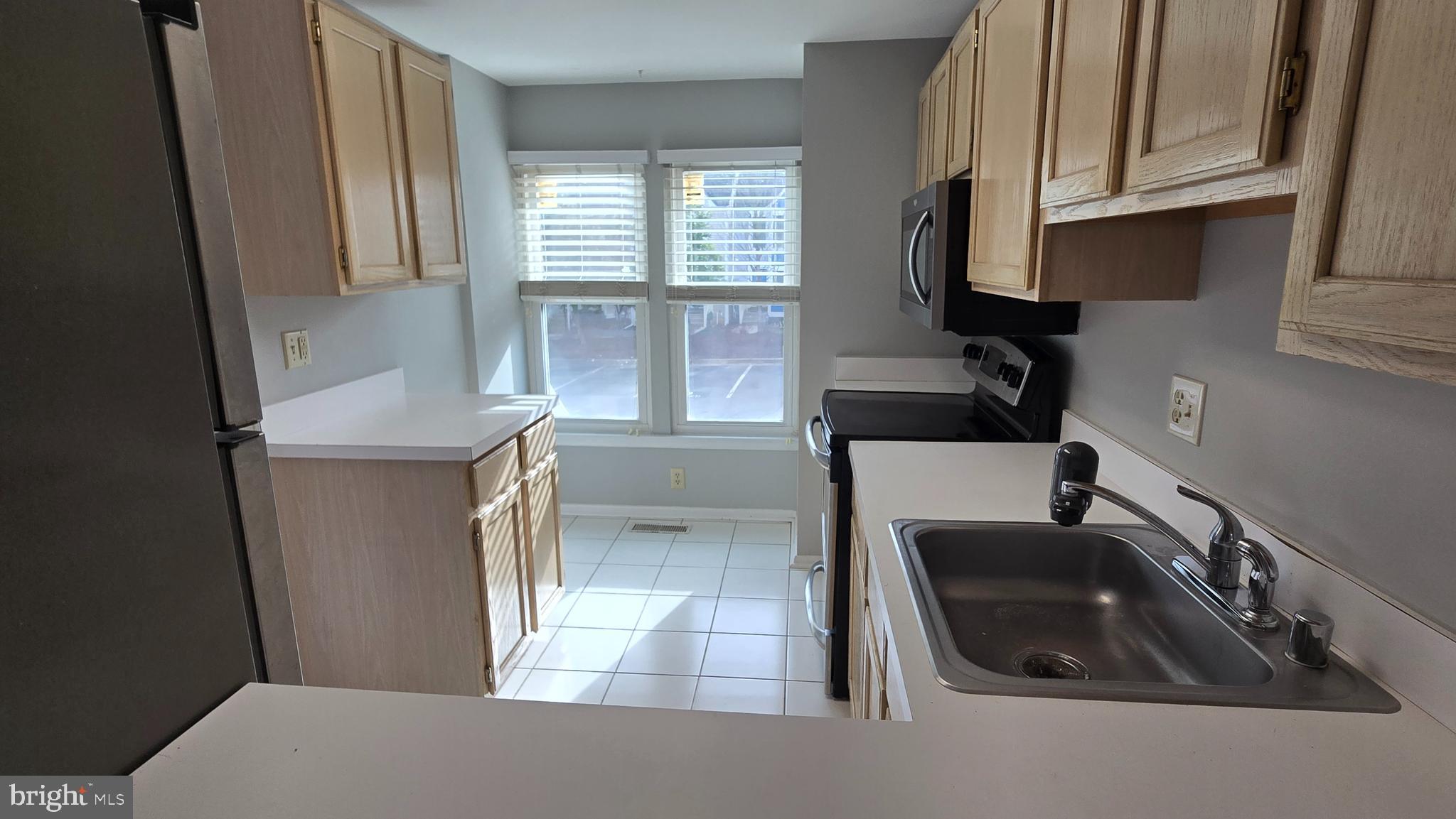 3432 LONDONLEAF LANE