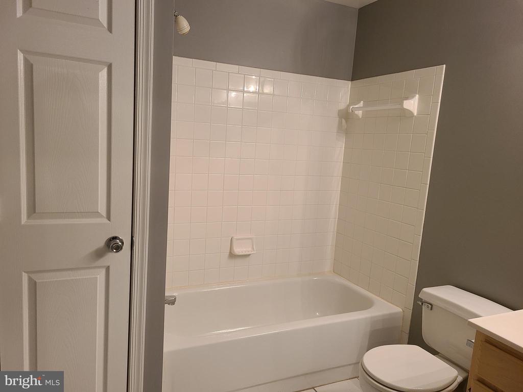 3432 LONDONLEAF LANE