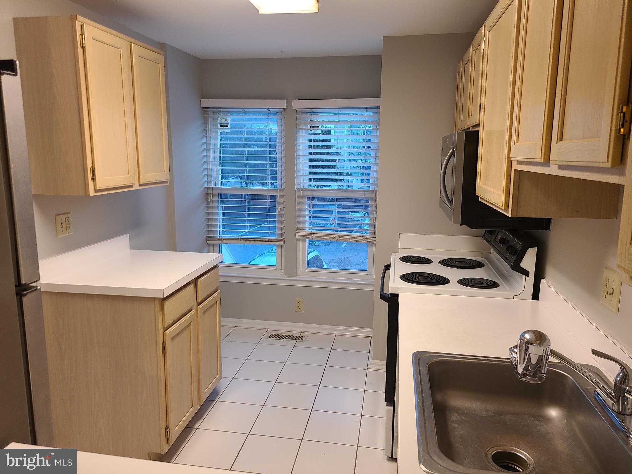 3432 LONDONLEAF LANE