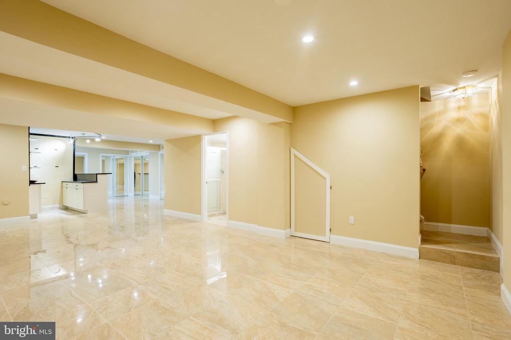 7740 ROTHERHAM DRIVE