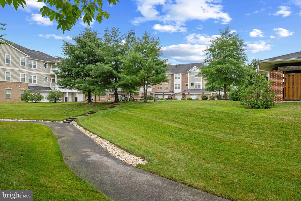 1408 WIGEON WAY 301