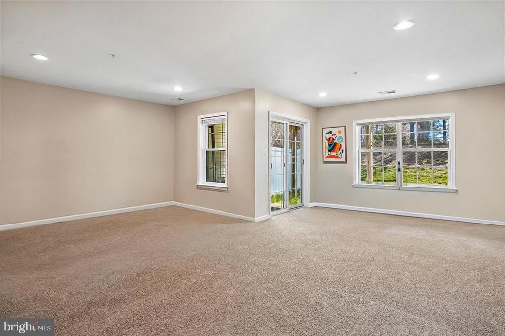 7326 MOCKINGBIRD CIRCLE