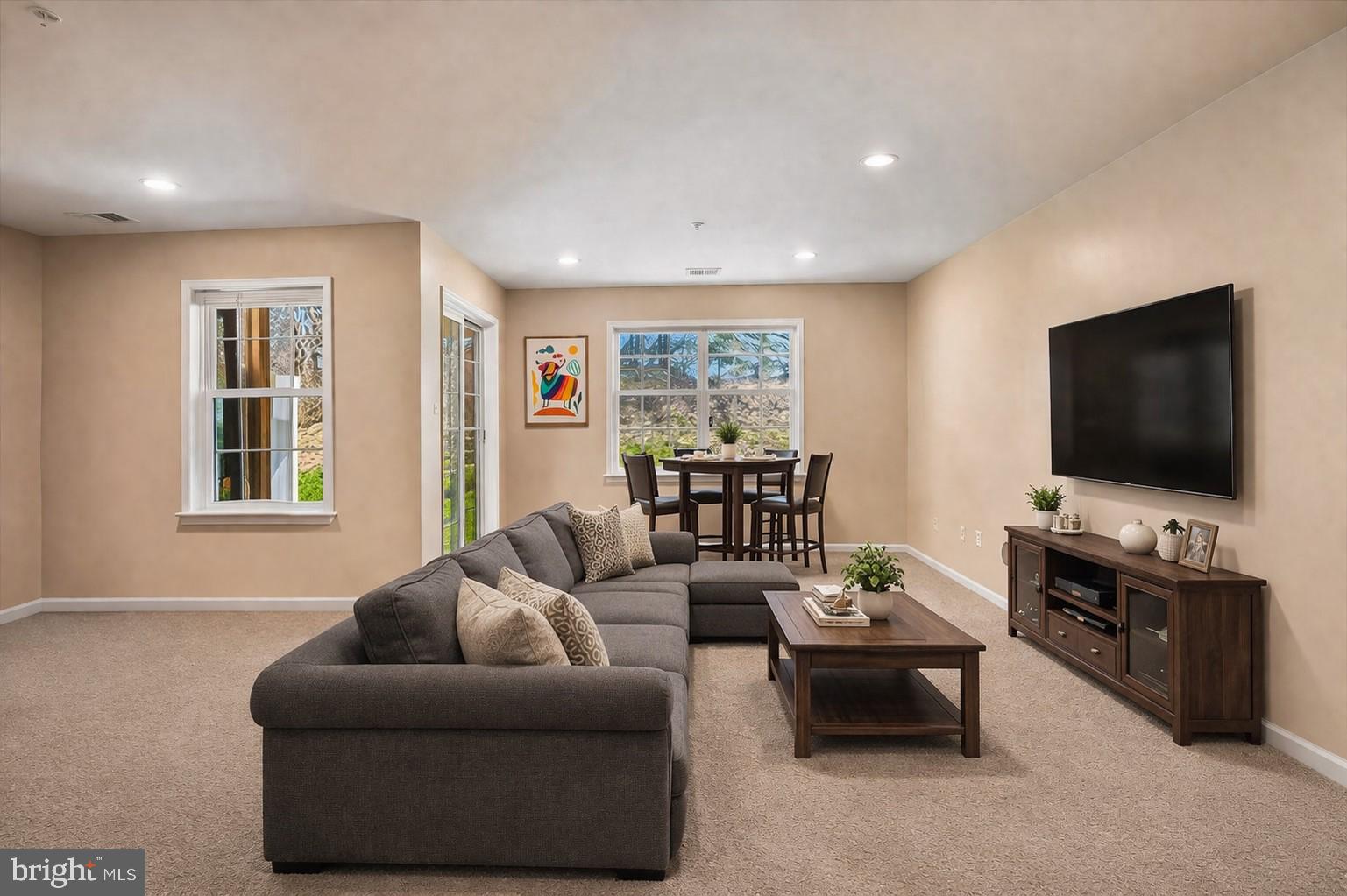 7326 MOCKINGBIRD CIRCLE
