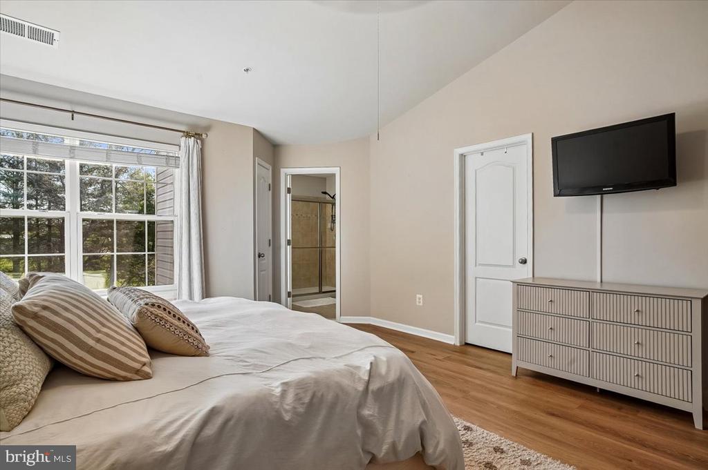 7326 MOCKINGBIRD CIRCLE