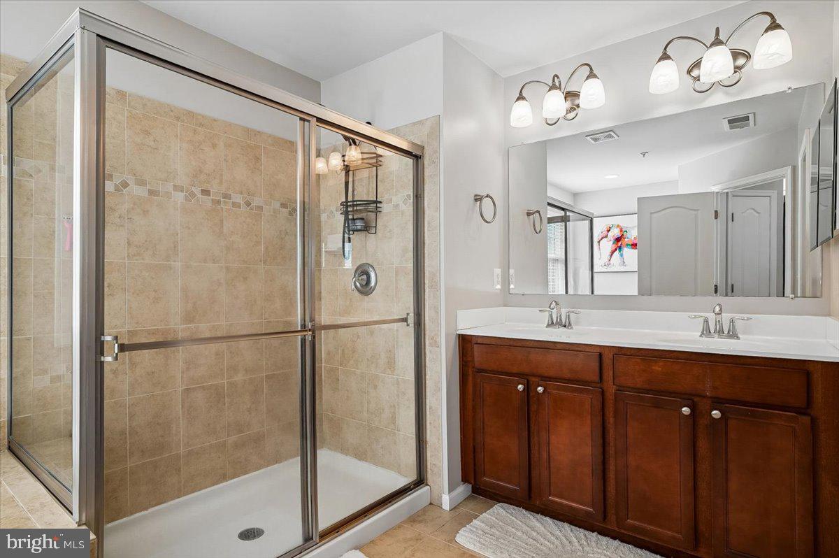 7326 MOCKINGBIRD CIRCLE