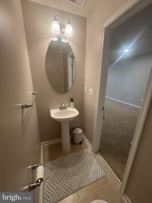 7326 MOCKINGBIRD CIRCLE