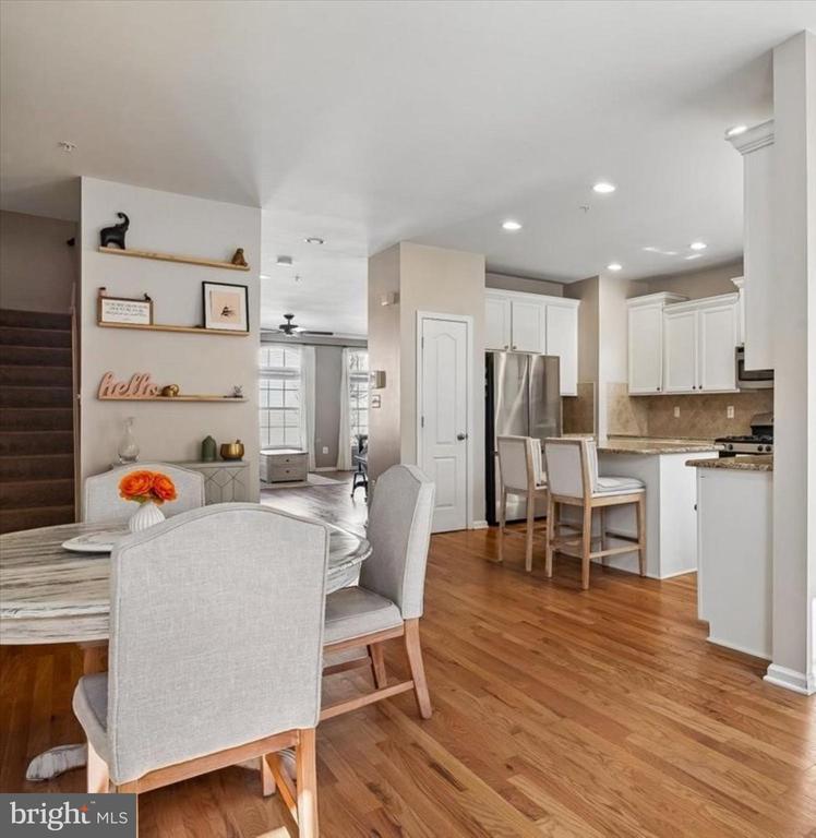 7326 MOCKINGBIRD CIRCLE