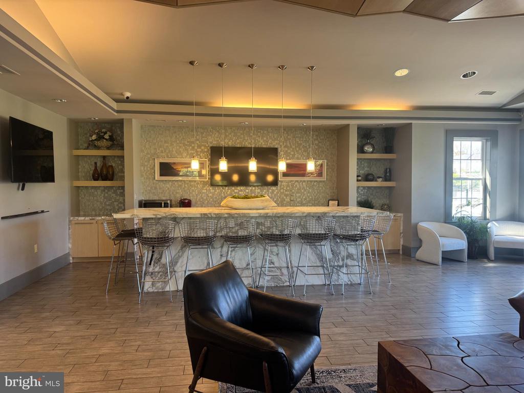 7326 MOCKINGBIRD CIRCLE