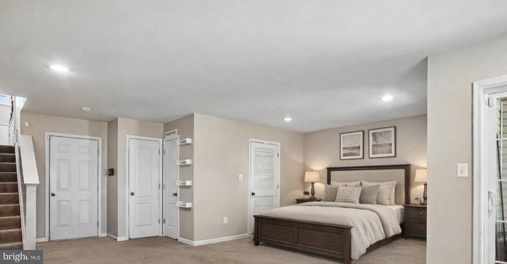 7326 MOCKINGBIRD CIRCLE
