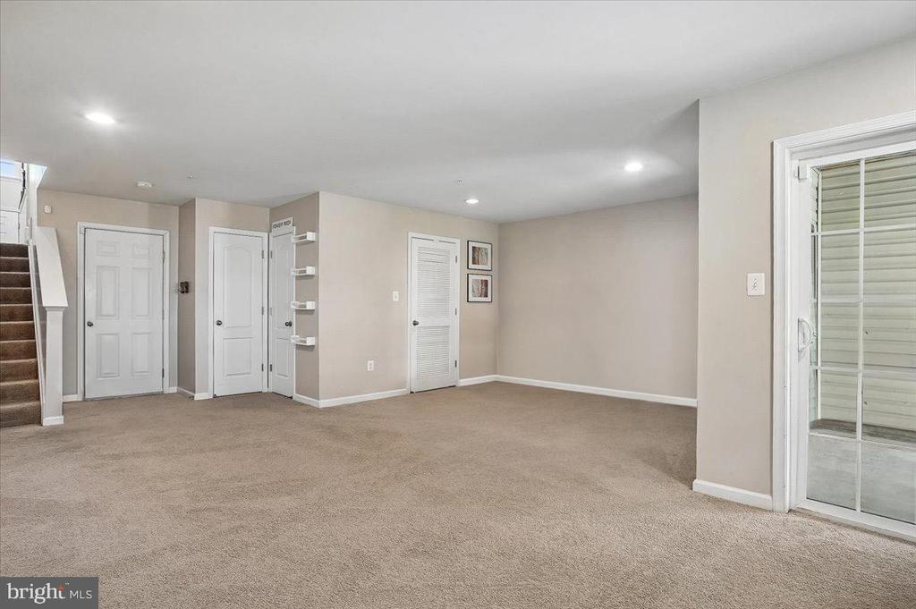 7326 MOCKINGBIRD CIRCLE