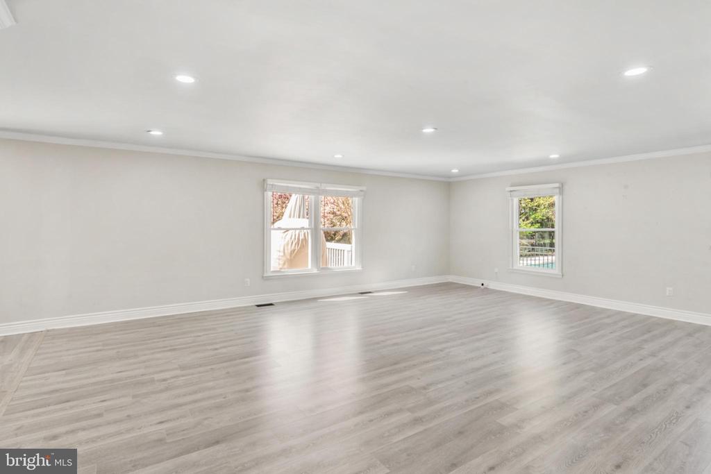 7777 HARMER COURT