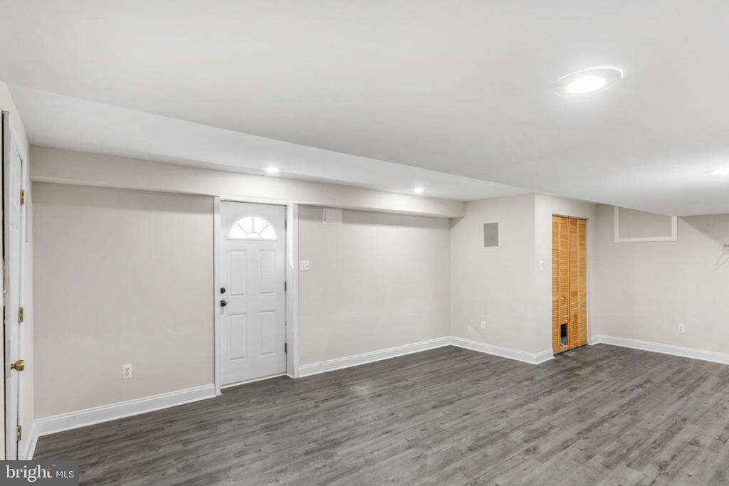 7777 HARMER COURT