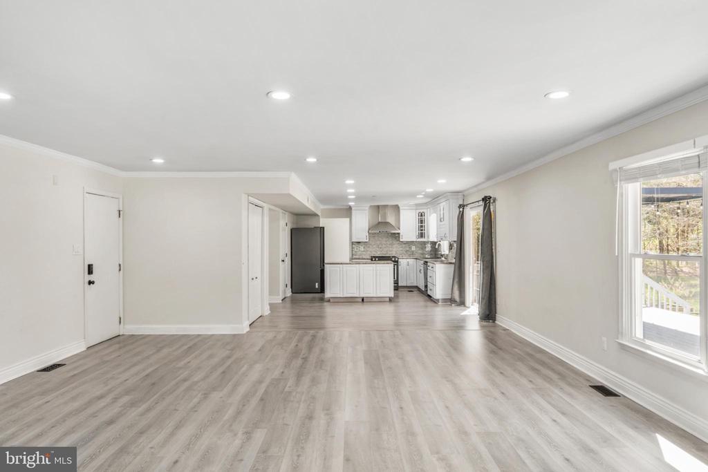 7777 HARMER COURT