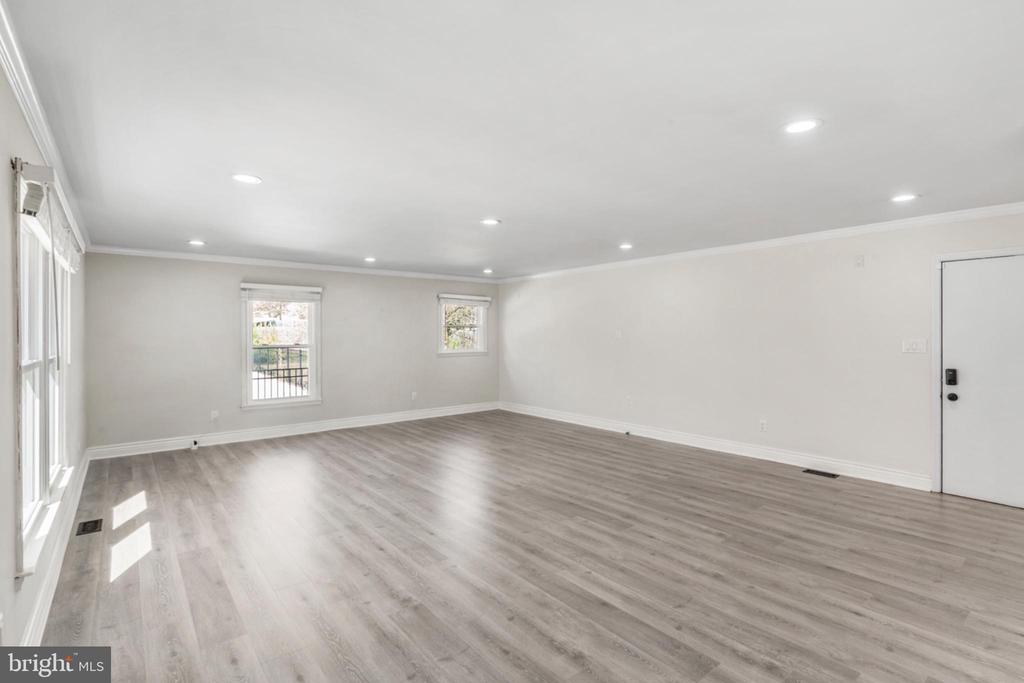 7777 HARMER COURT