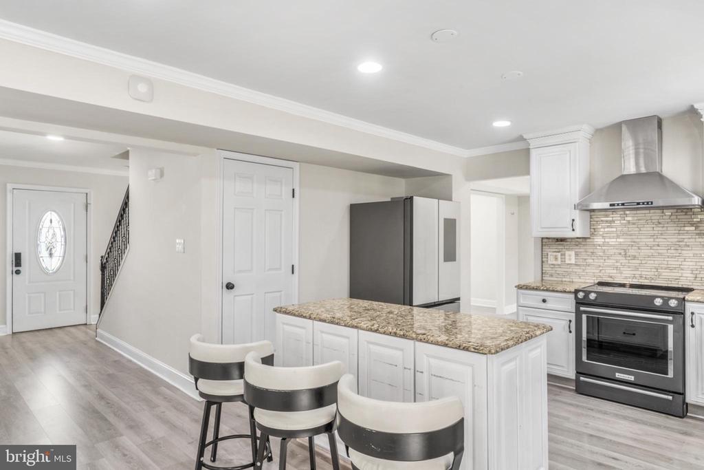 7777 HARMER COURT