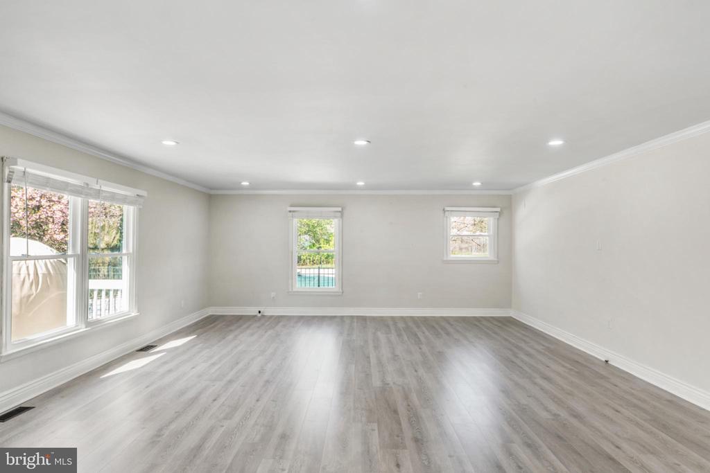 7777 HARMER COURT