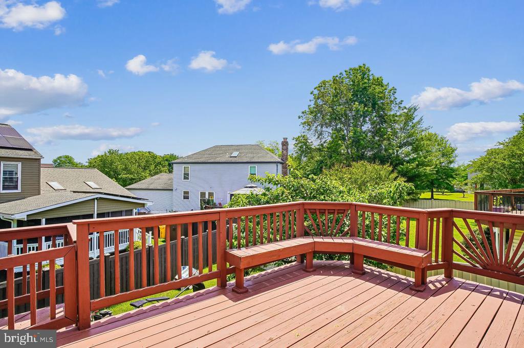 2012 BUNKER HILL COURT