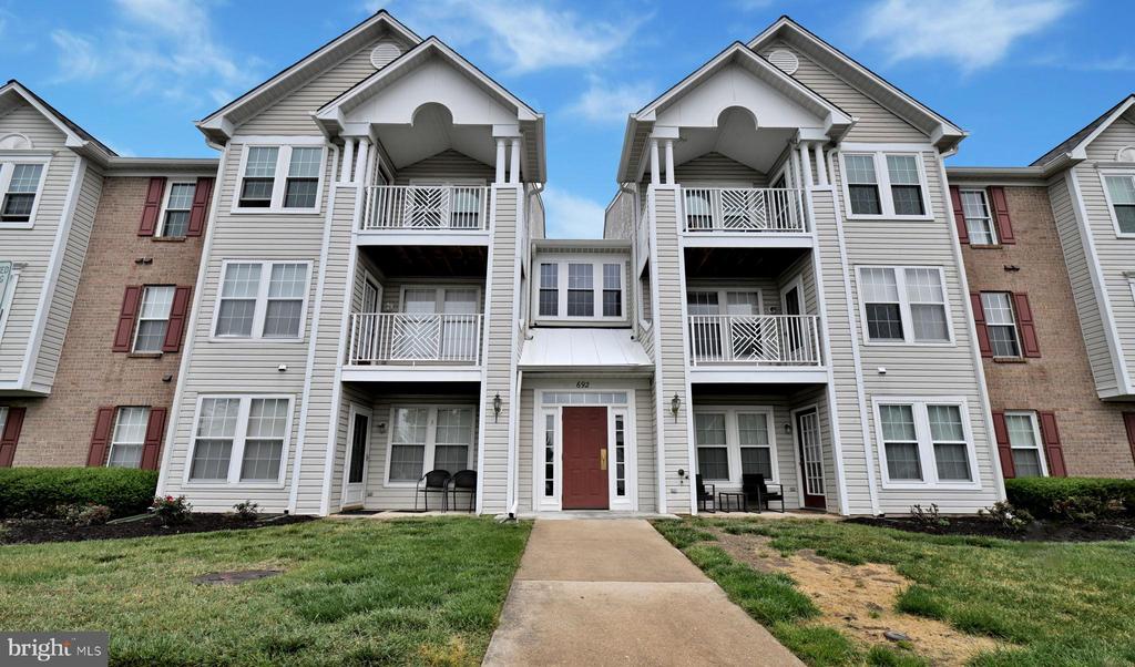 692 WINDING STREAM WAY Unit: 303