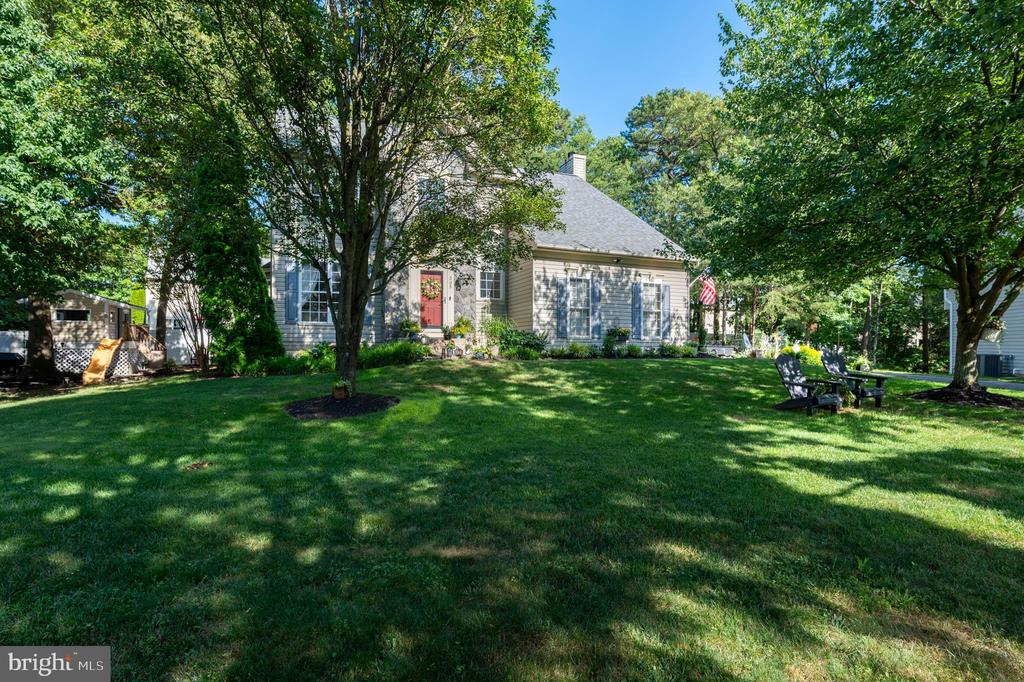 305 ARLINGTON COURT