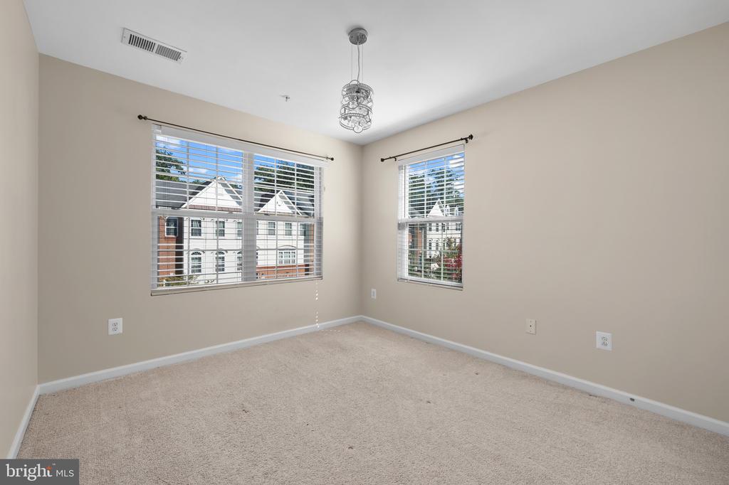8548 CROOKED TREE LANE