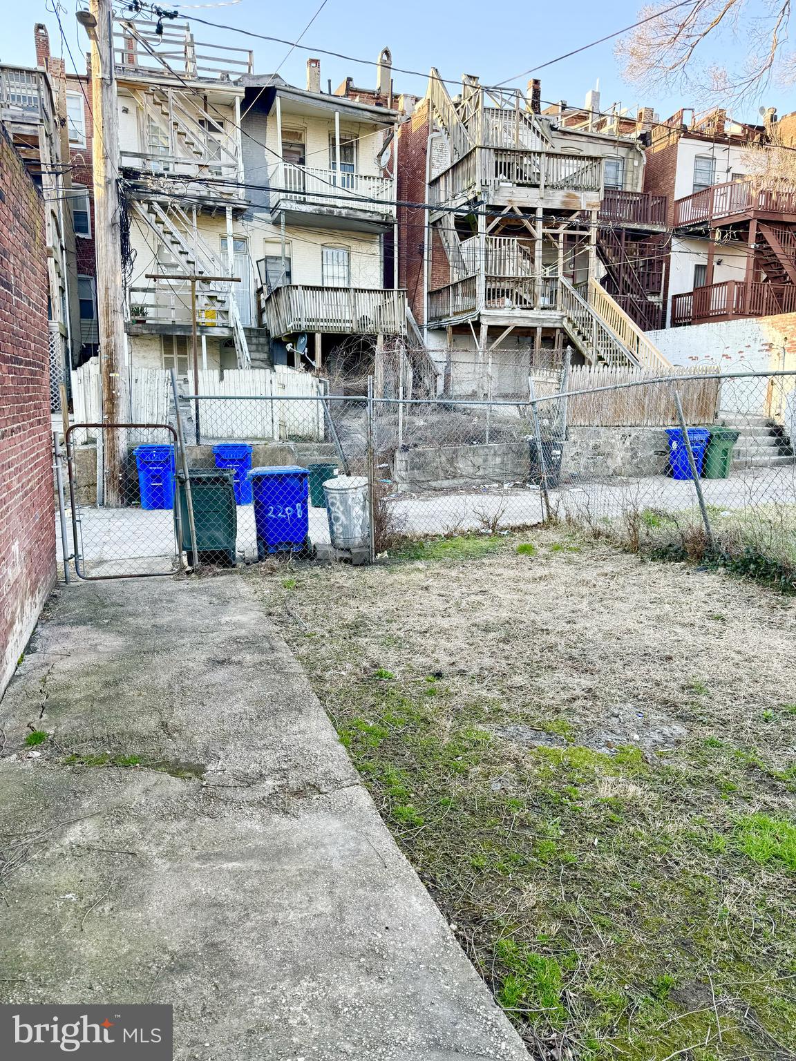 2208 Bryant Avenue