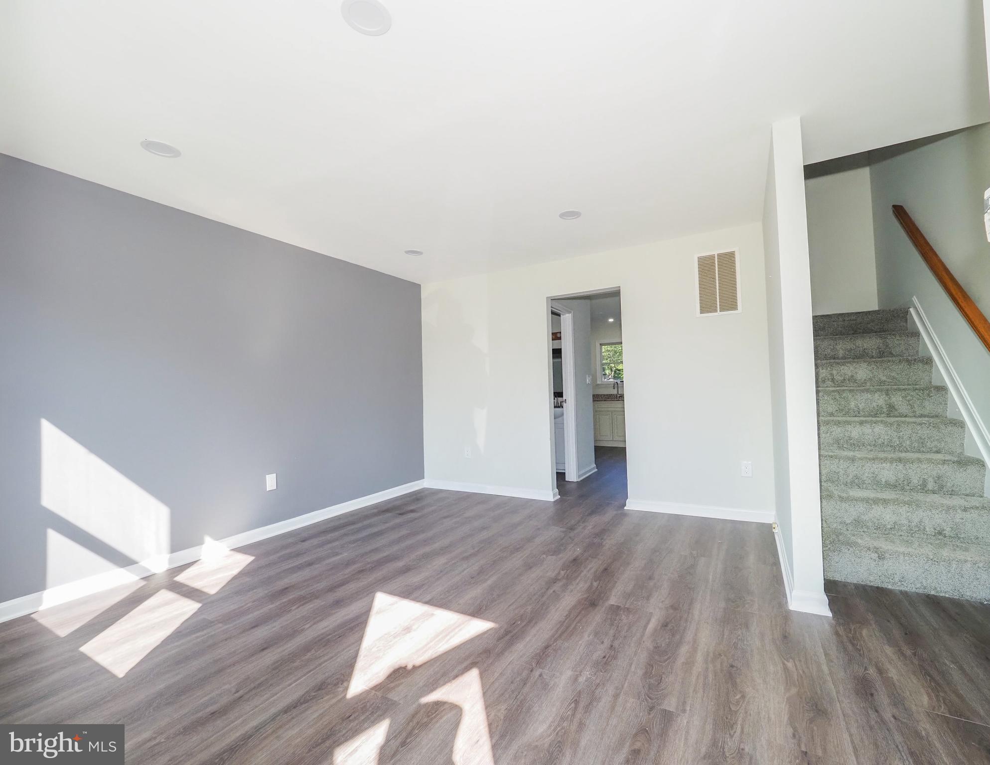 3504 MacTavish Ave