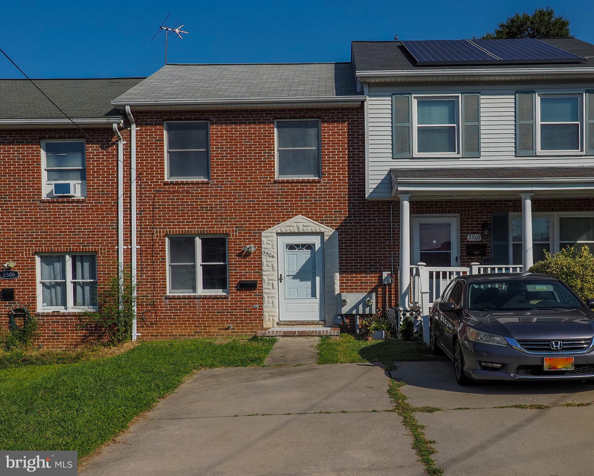 3504 MacTavish Ave