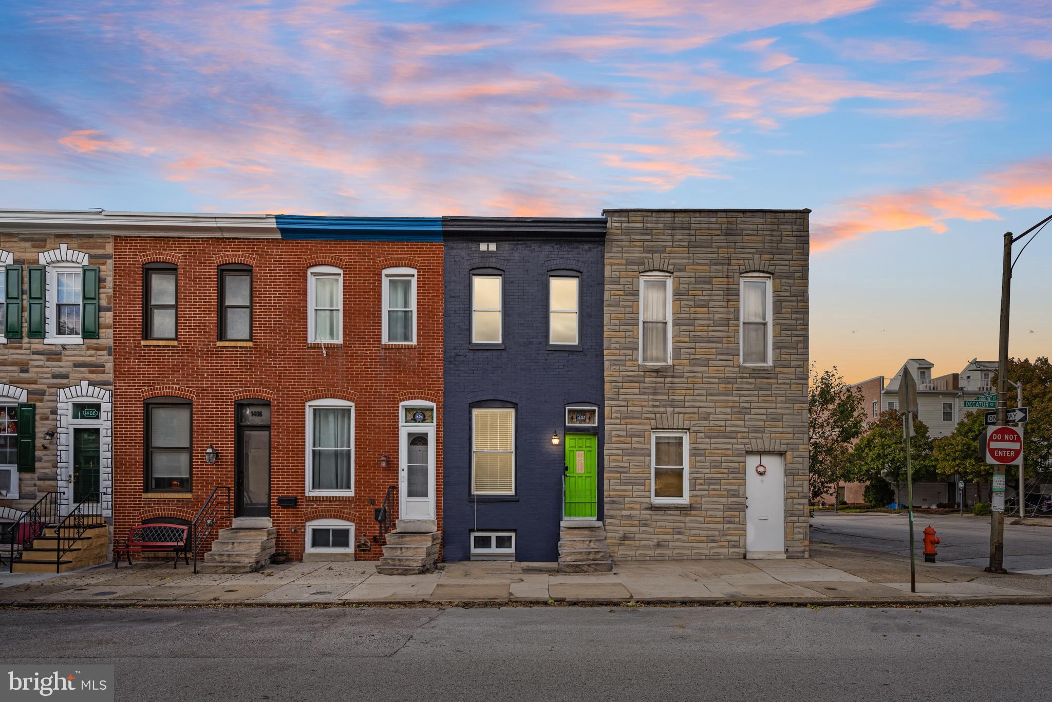 1402 Decatur St
