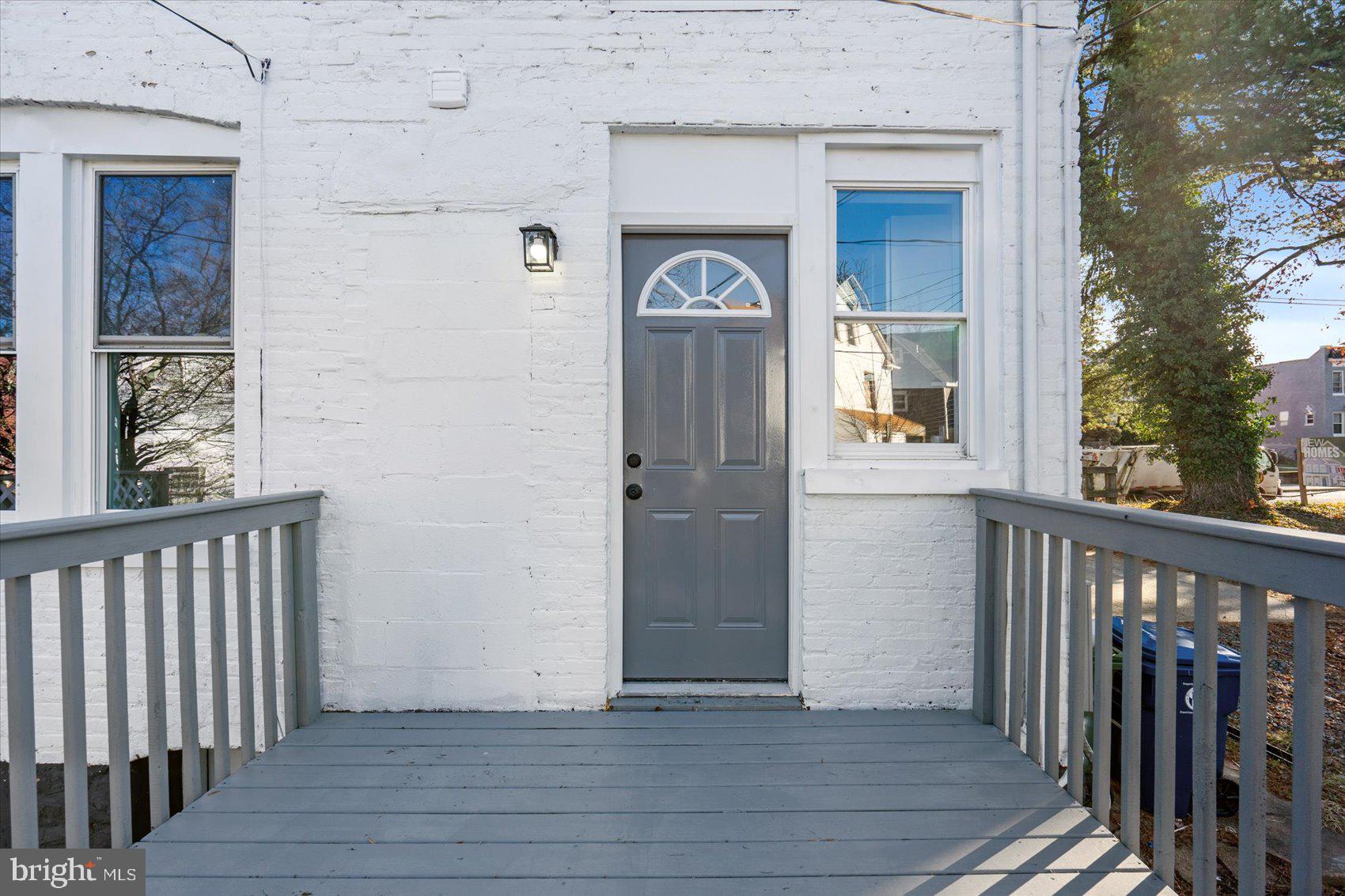 4114 W Forest Park Ave