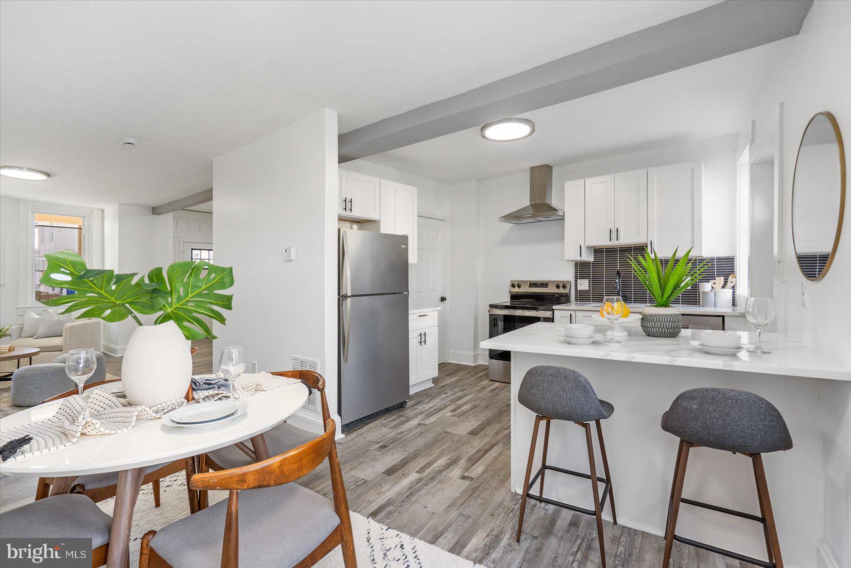 4114 W Forest Park Ave