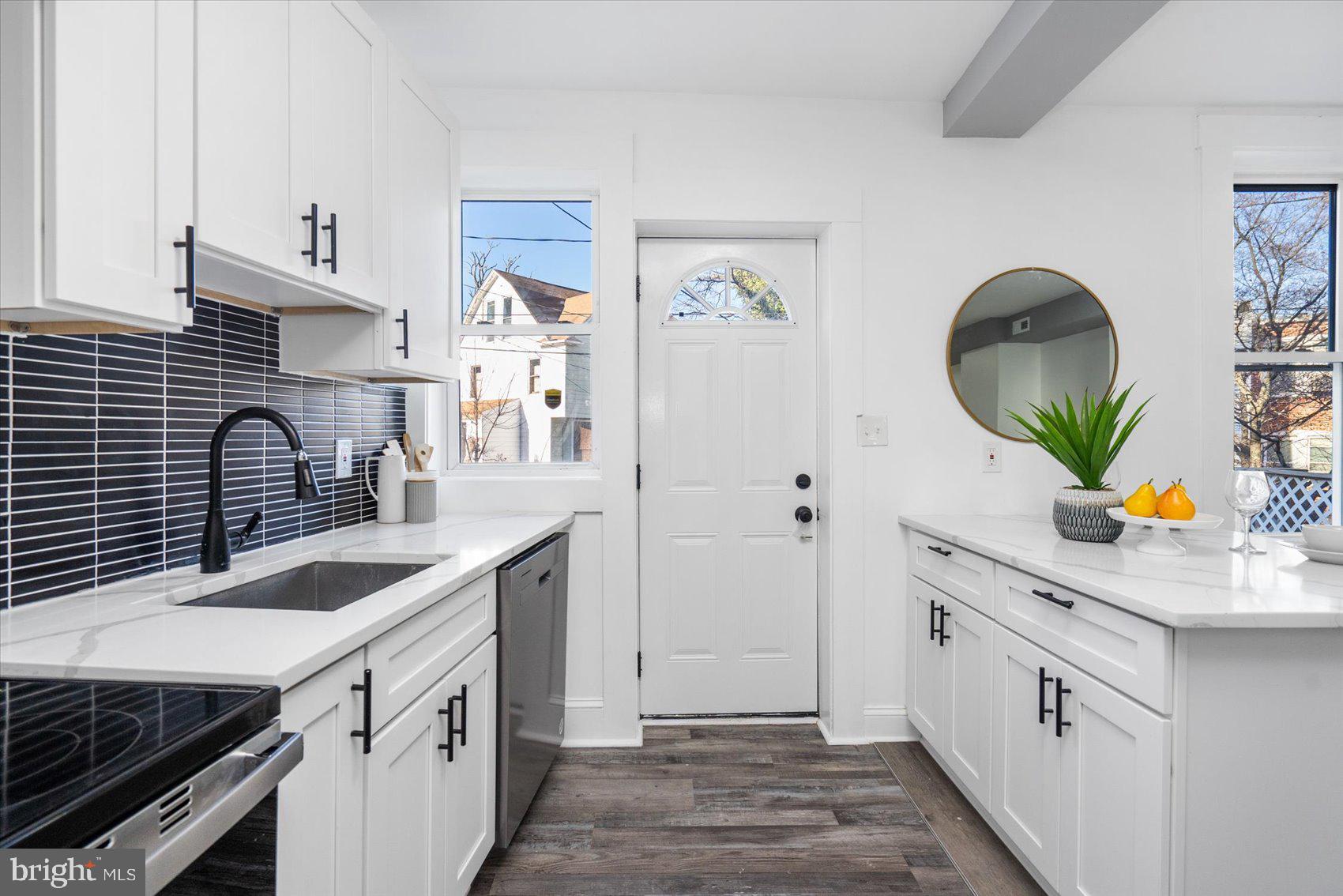 4114 W Forest Park Ave