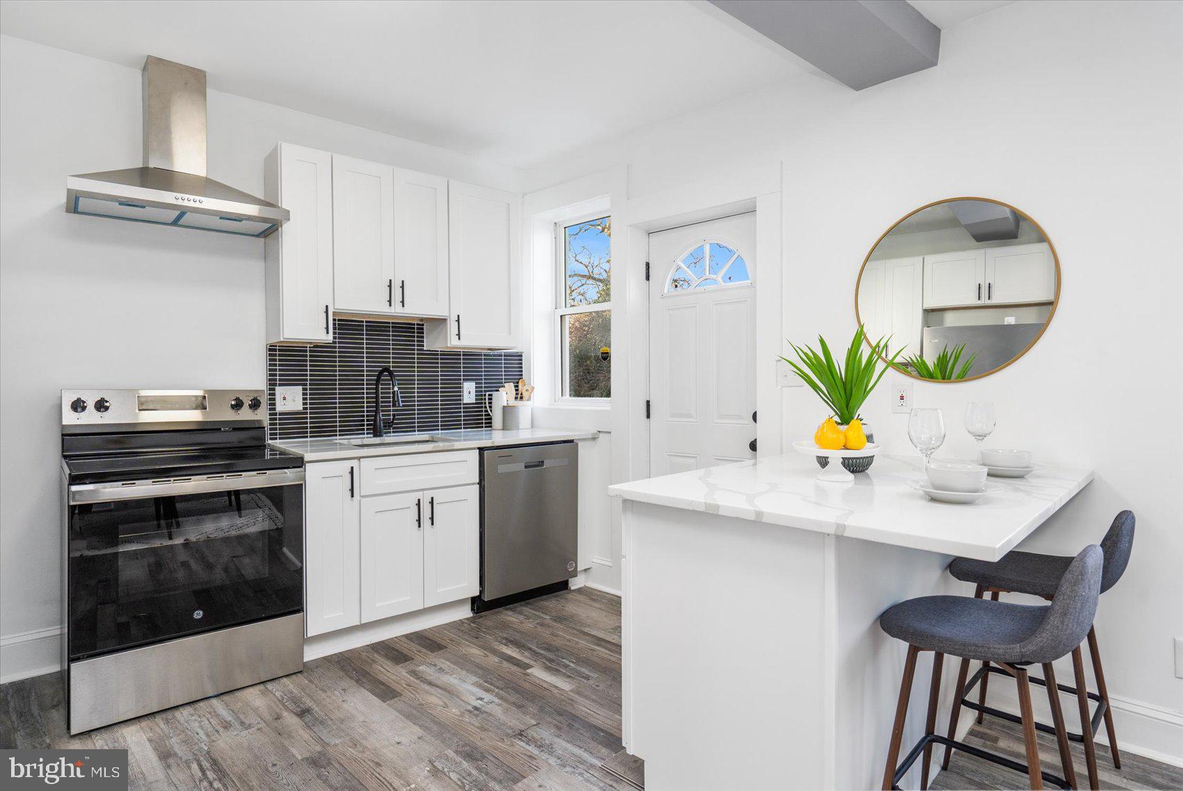 4114 W Forest Park Ave