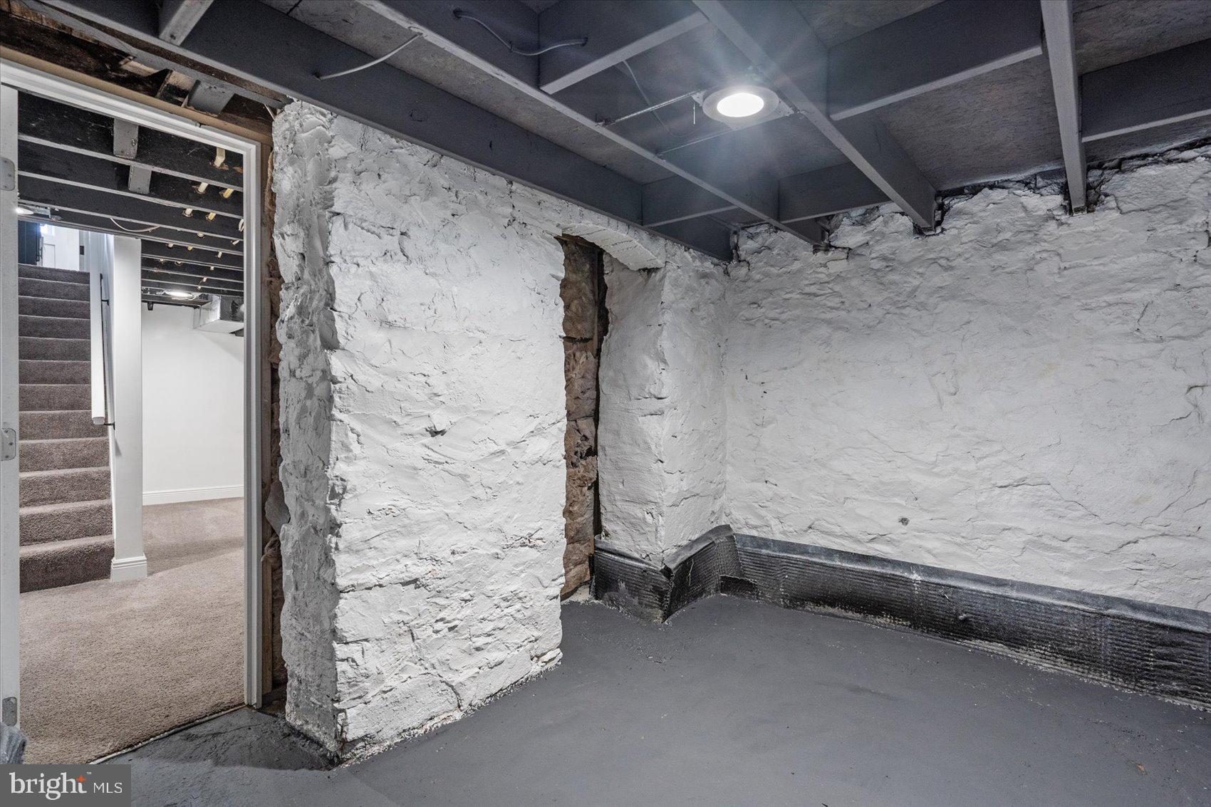 4114 W Forest Park Ave