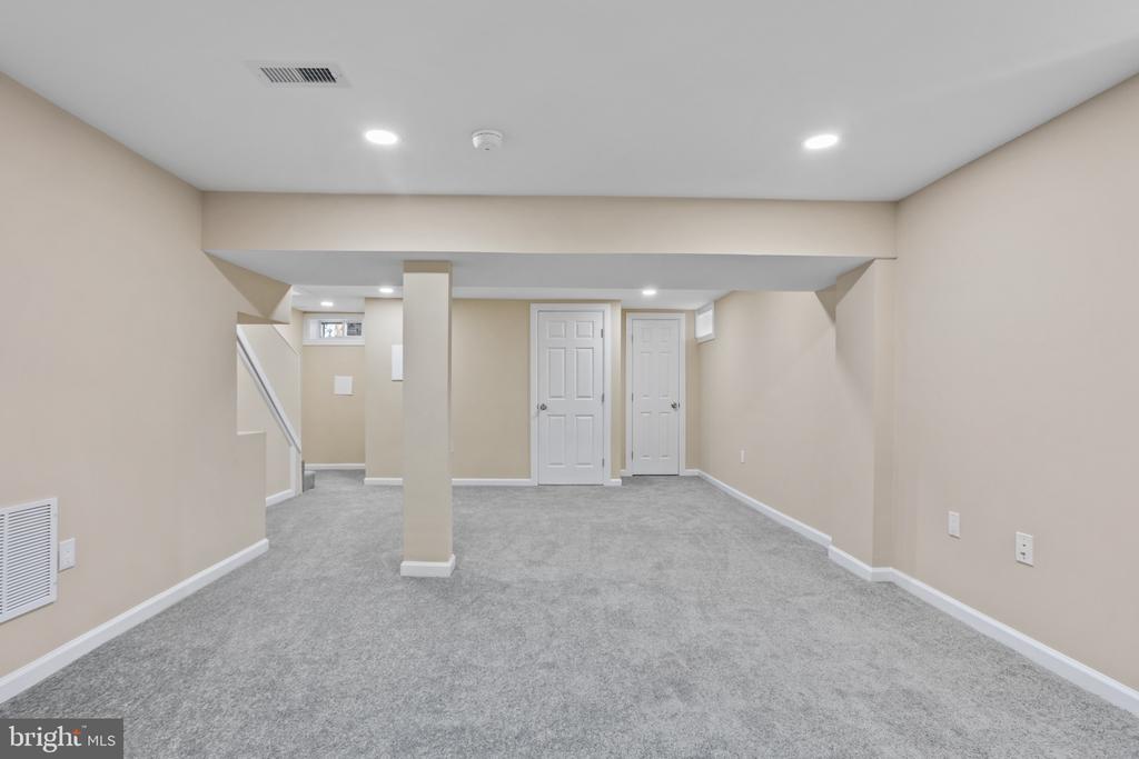5525 Belle Ave
