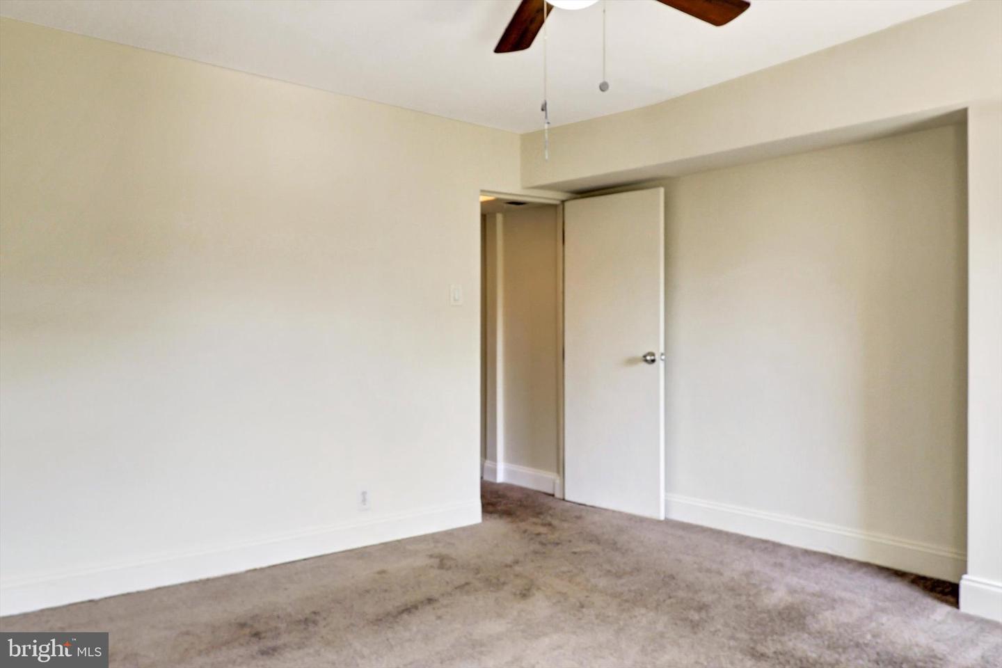 115 Parkin St
