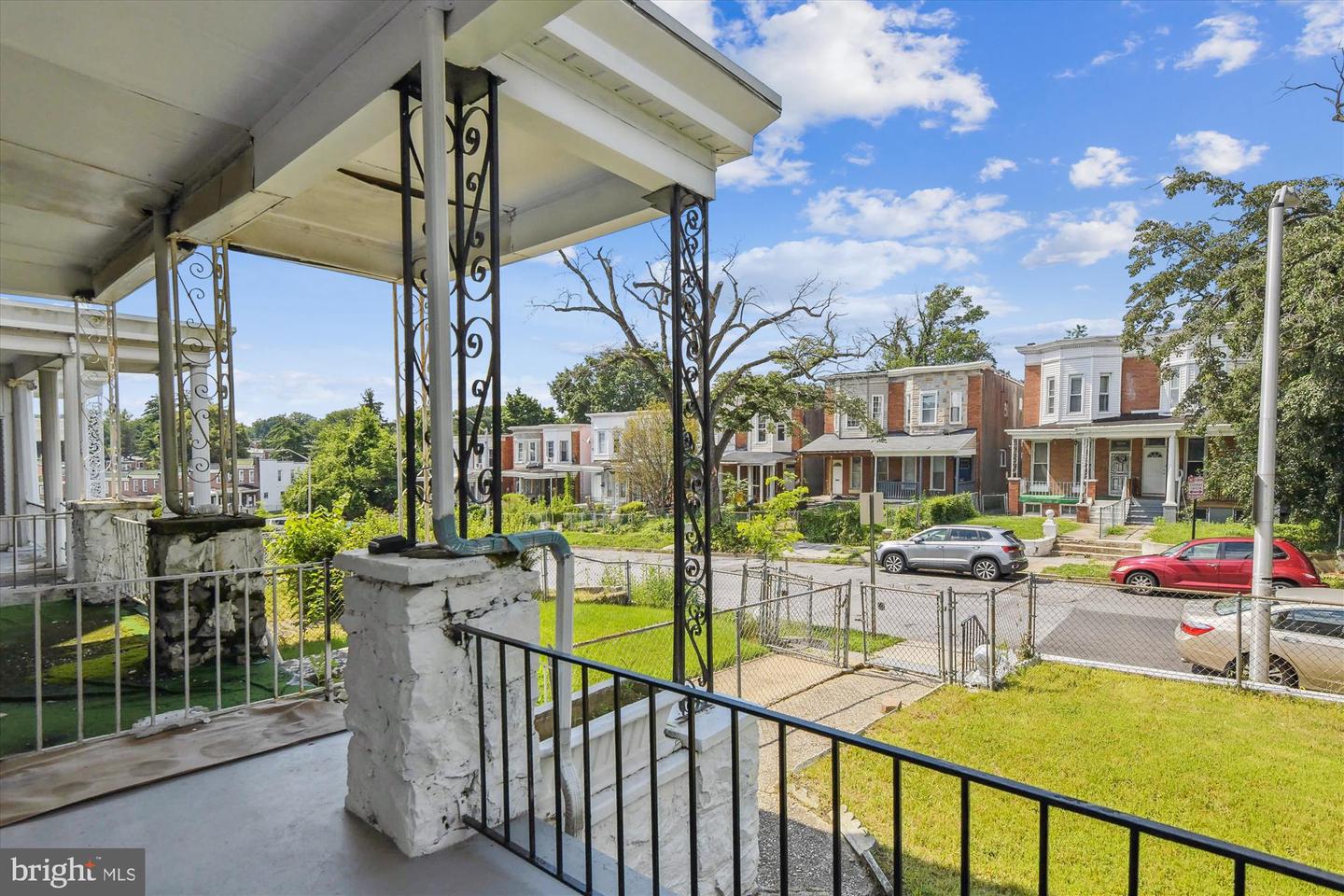 3017 Belmont Ave
