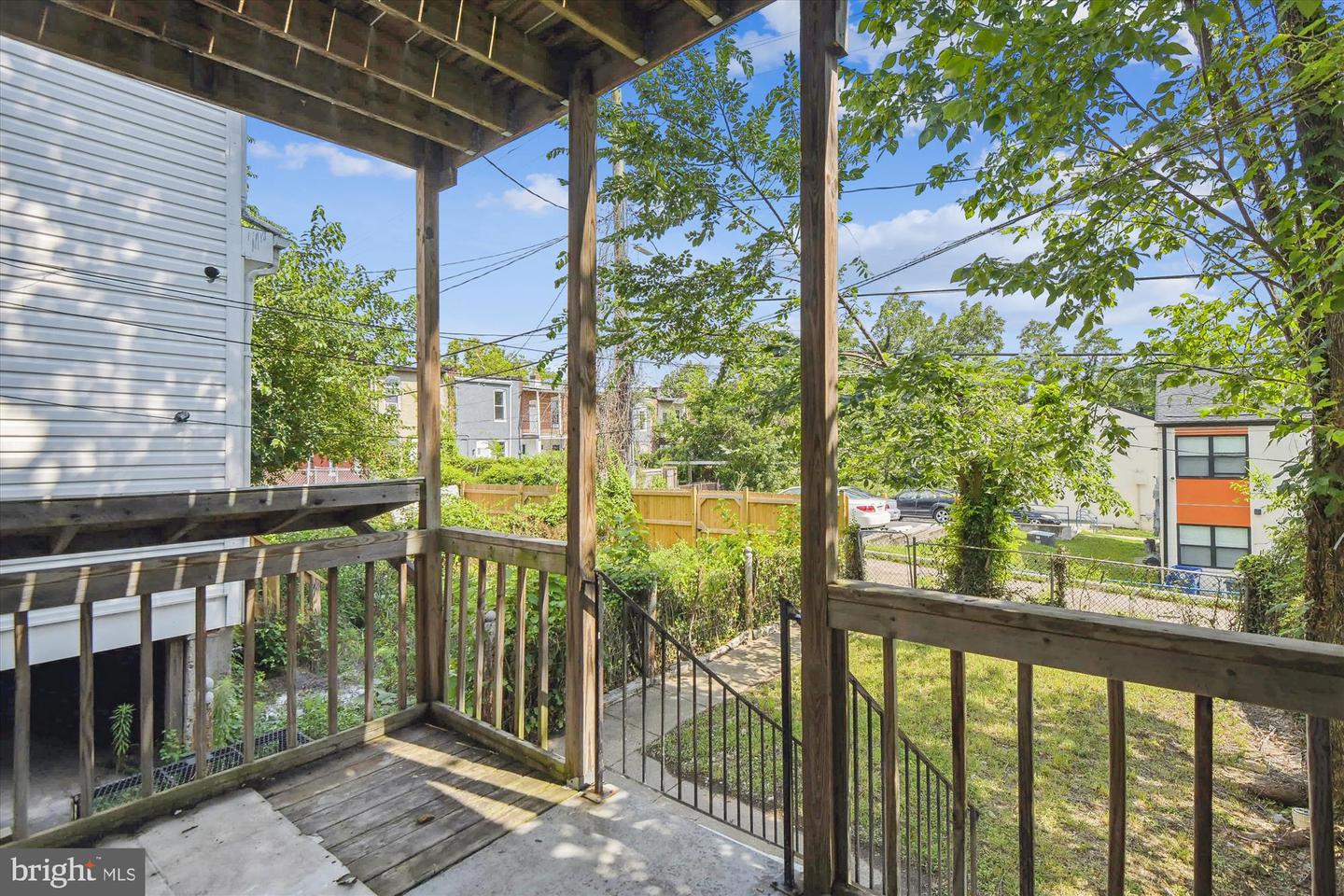 3017 Belmont Ave