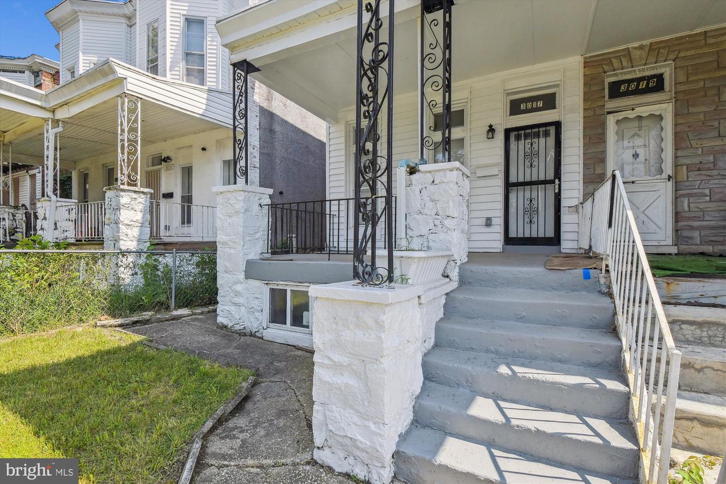 3017 Belmont Ave