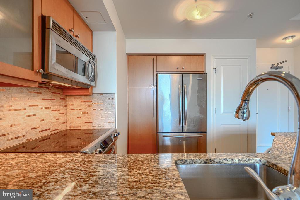 675 PRESIDENT STREET 2307