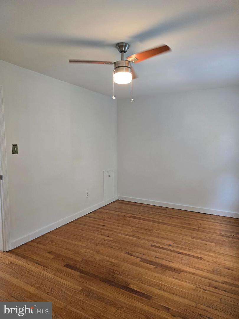1046 ROCKHILL AVE