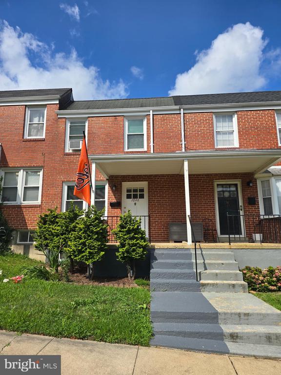 1046 ROCKHILL AVE