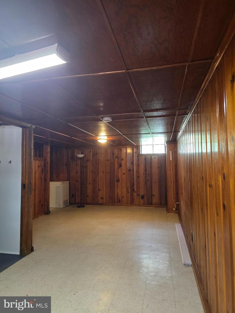 1046 ROCKHILL AVE