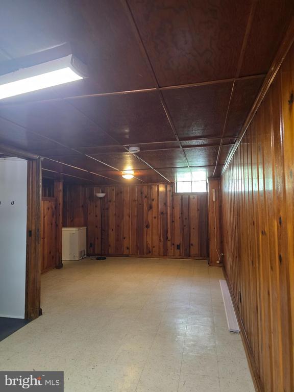 1046 ROCKHILL AVE