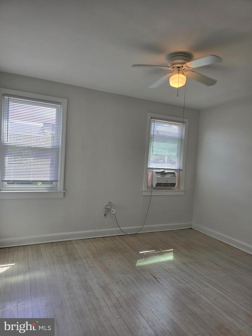 1046 ROCKHILL AVE