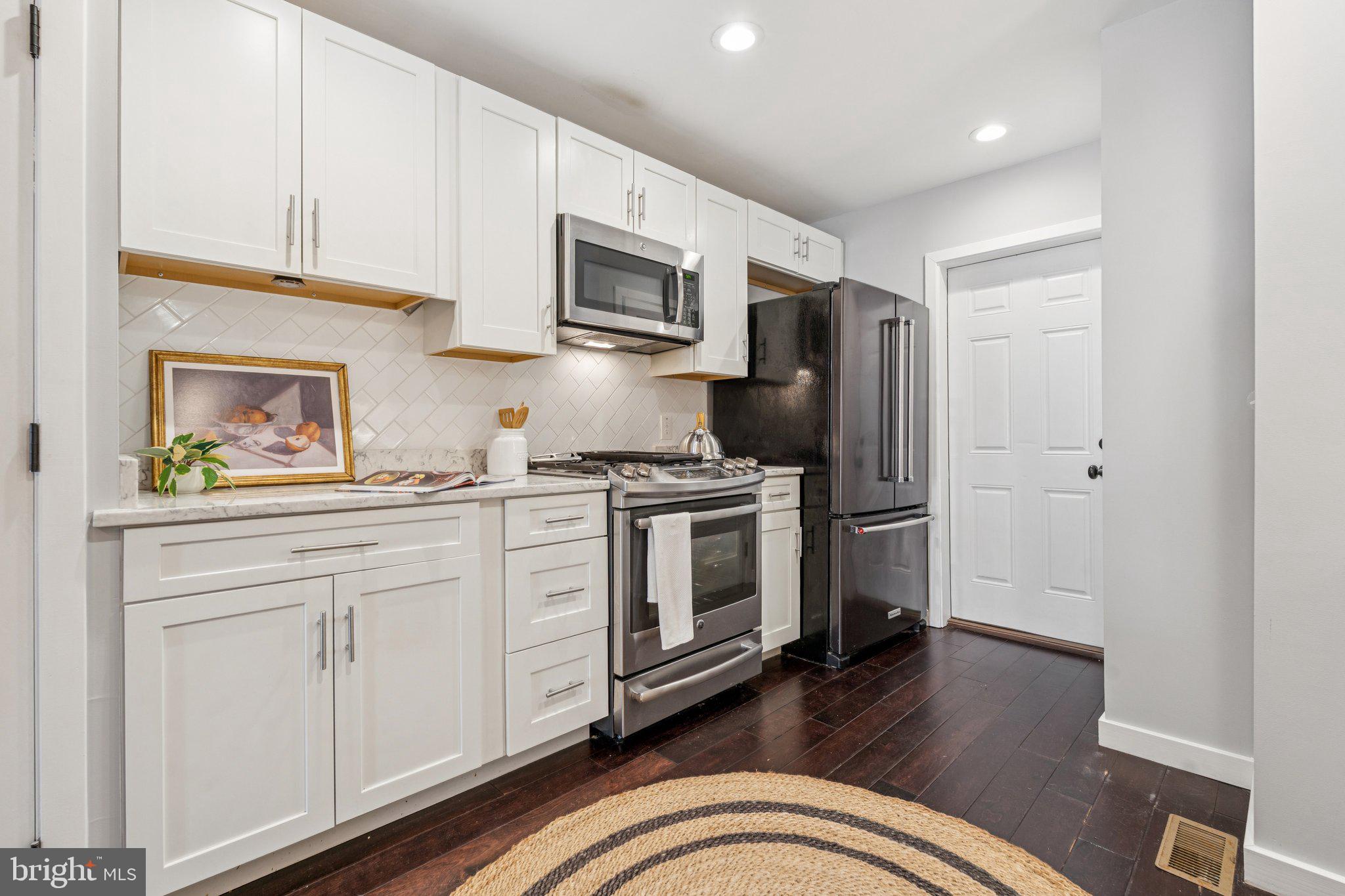 1431 RICHARDSON STREET